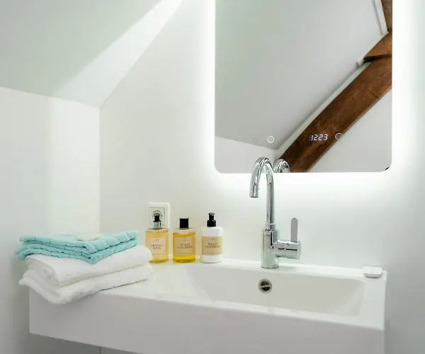 Nocleg ze śniadaniem Aan De Koningsmuur 3*