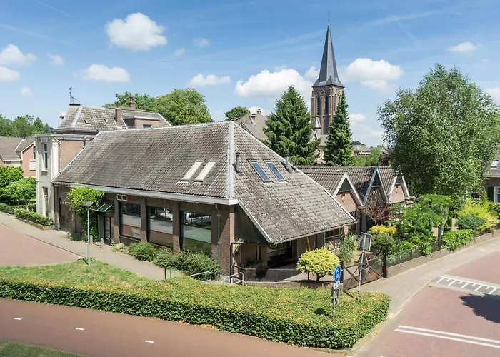 Bed & Breakfast Aan De Koningsmuur 3*